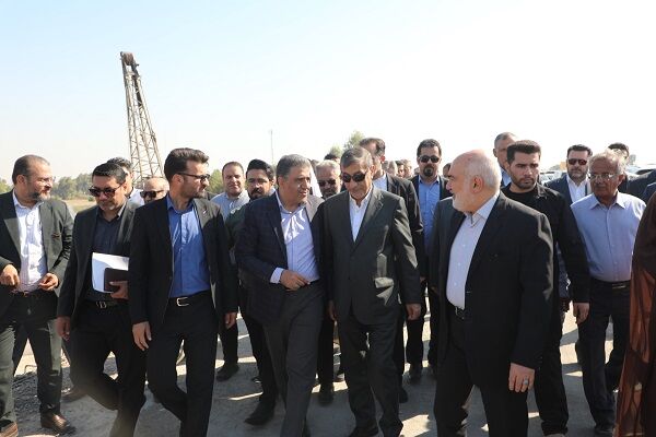 بازدید معاون اجرایی رئیس‌جمهور از پل شهدای عنافچه خوزستان