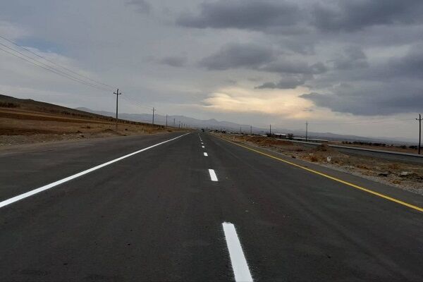 بهسازی و آسفالت بیش از ۱۱۴ کیلومتر راه در بروجرد؛ گامی بزرگ برای ارتقای ایمنی جاده‌ها